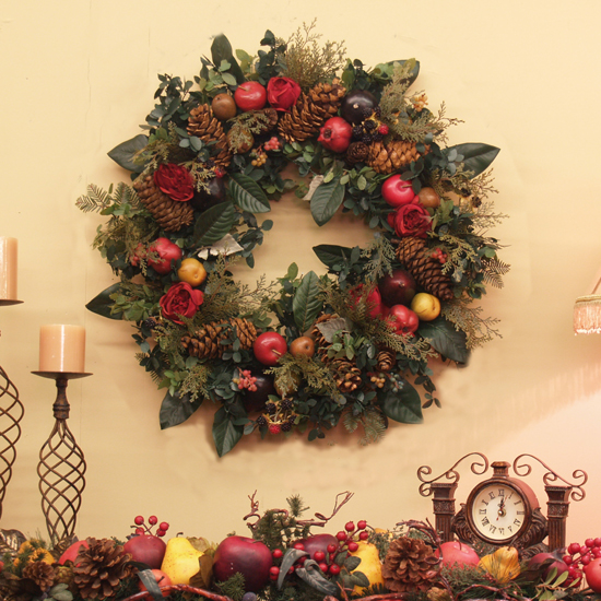(image for) Elegant Christmas Wreath with Fruit and Greenery TEXT_CLOSE_WINDOW